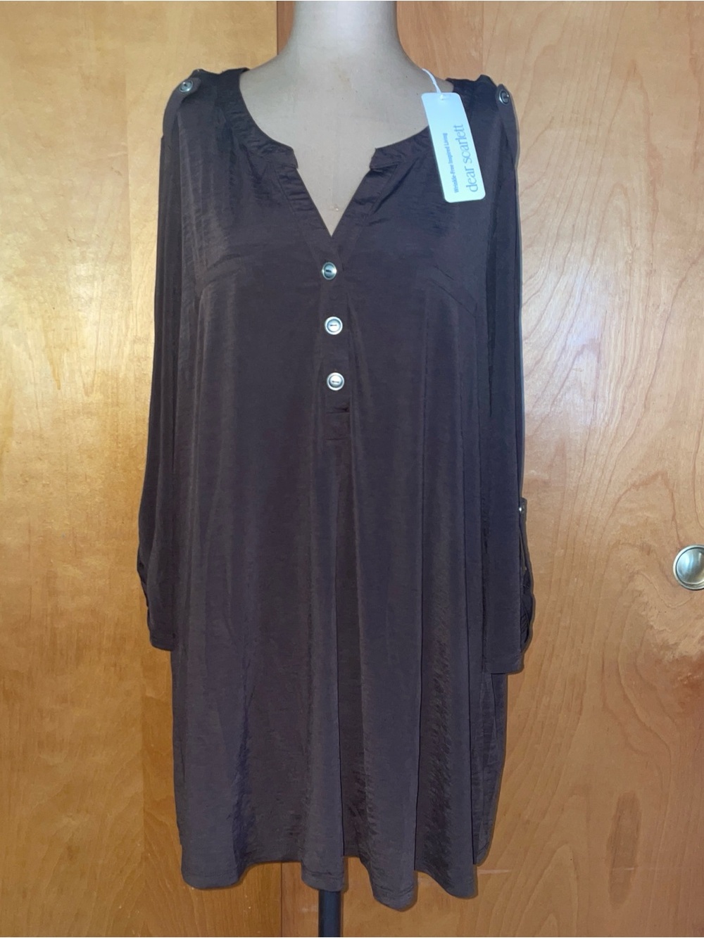 Dear Scarlett Brown Button-Front Tunic Blouse -stretchy -no wrinkle